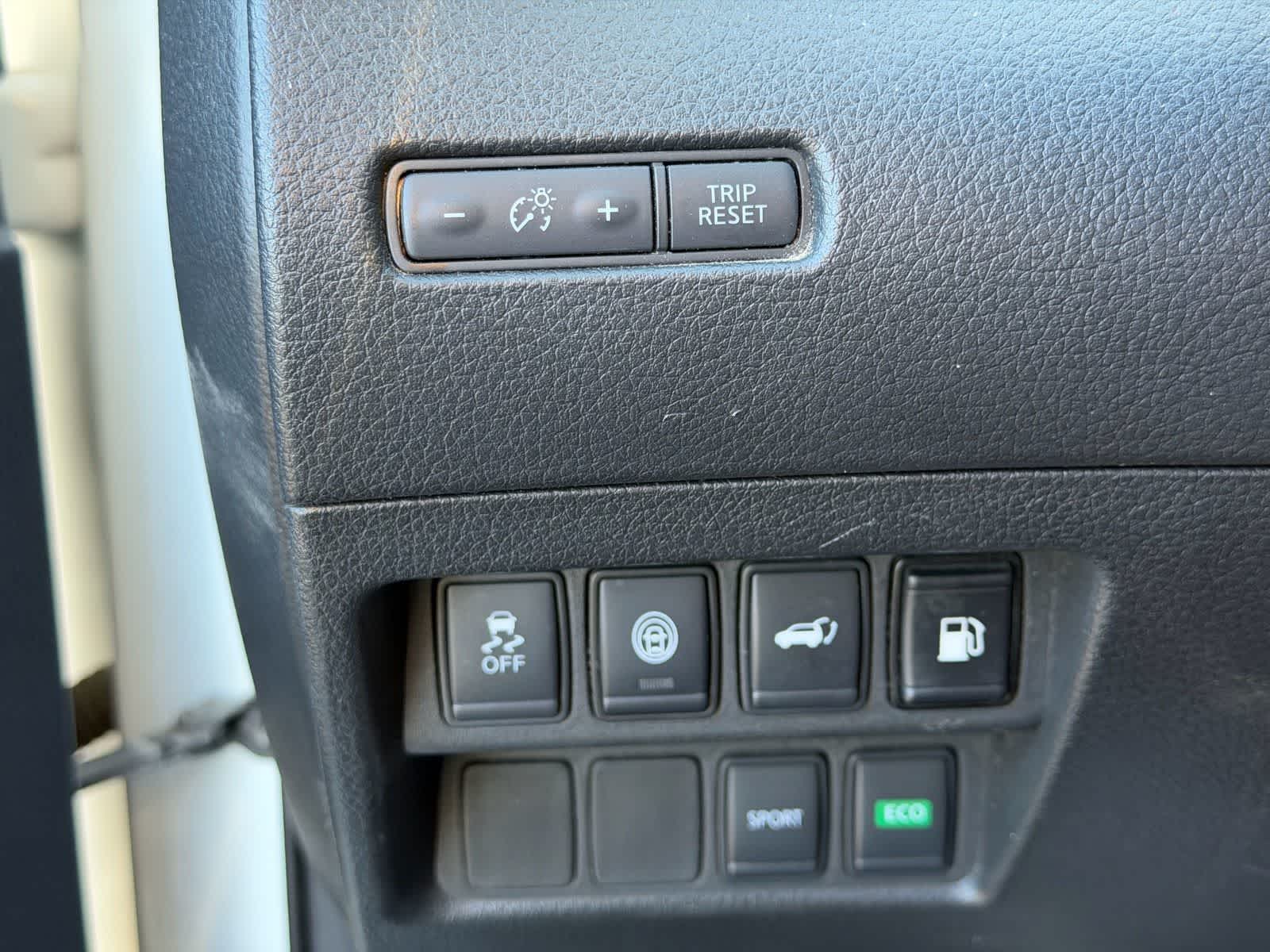 Thumbnail: 2020 Nissan Rogue - 11