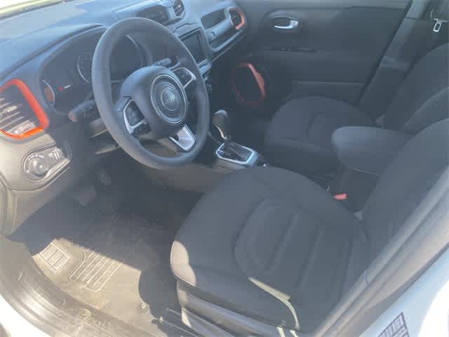 Thumbnail: 2020 Jeep Renegade - 13