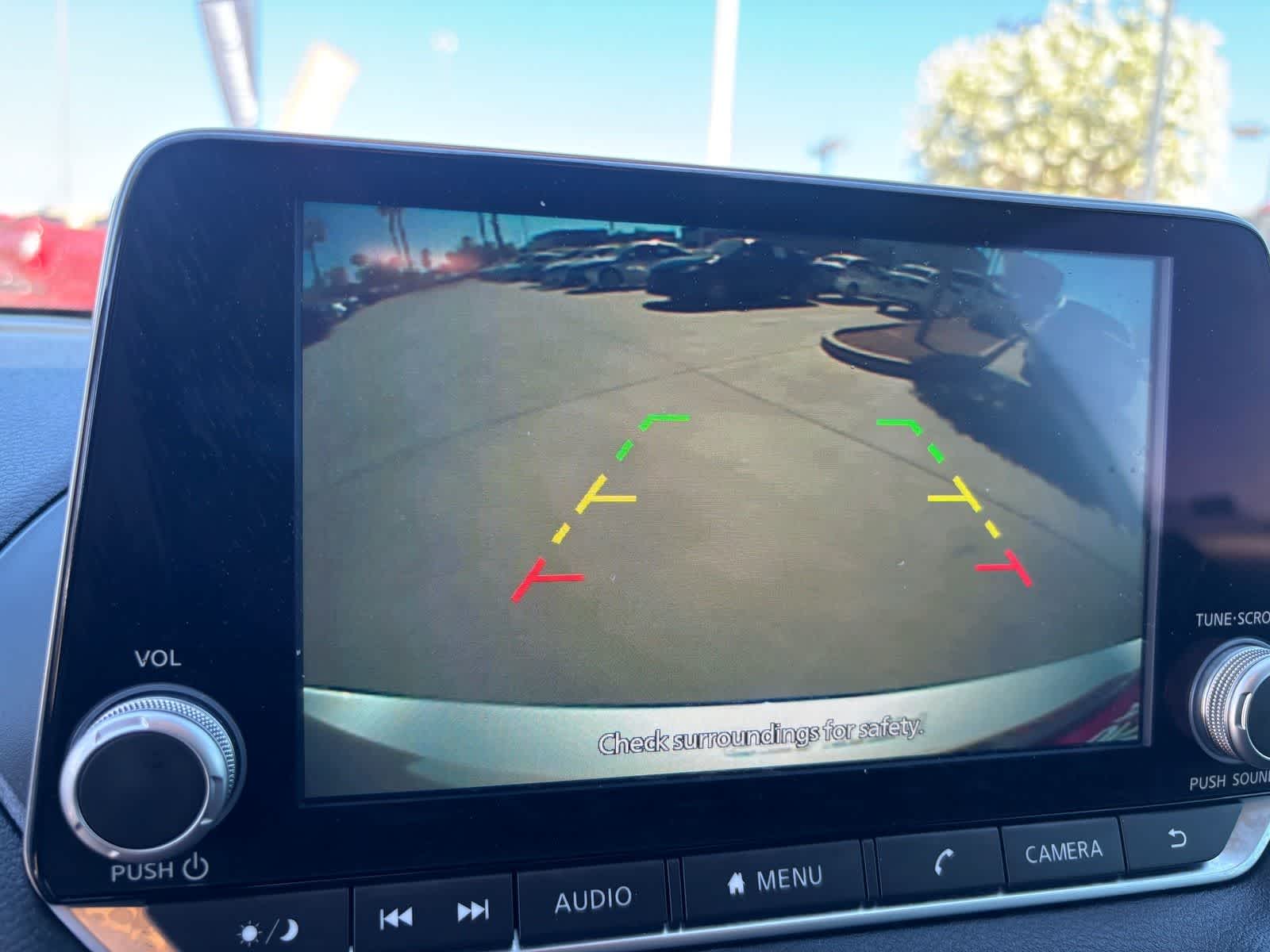 Thumbnail: 2023 Nissan Sentra - 17