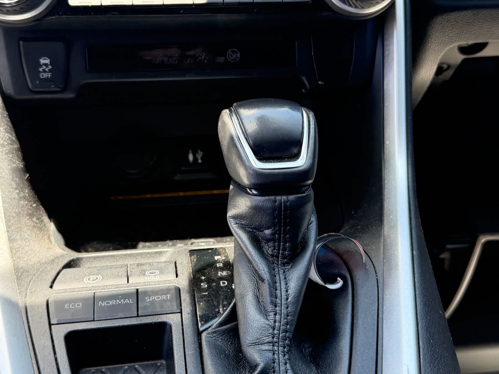 Thumbnail: 2019 Toyota RAV4 - 19