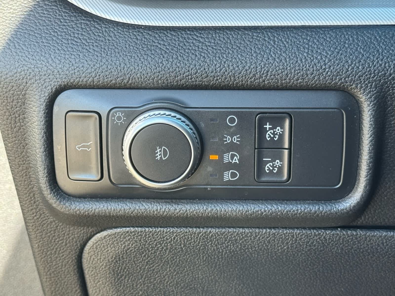 Thumbnail: 2020 Ford Explorer - 22