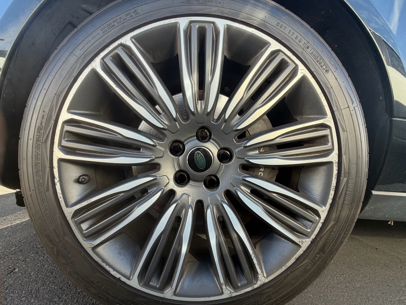 Thumbnail: 2020 Land Rover Range Rover - 5