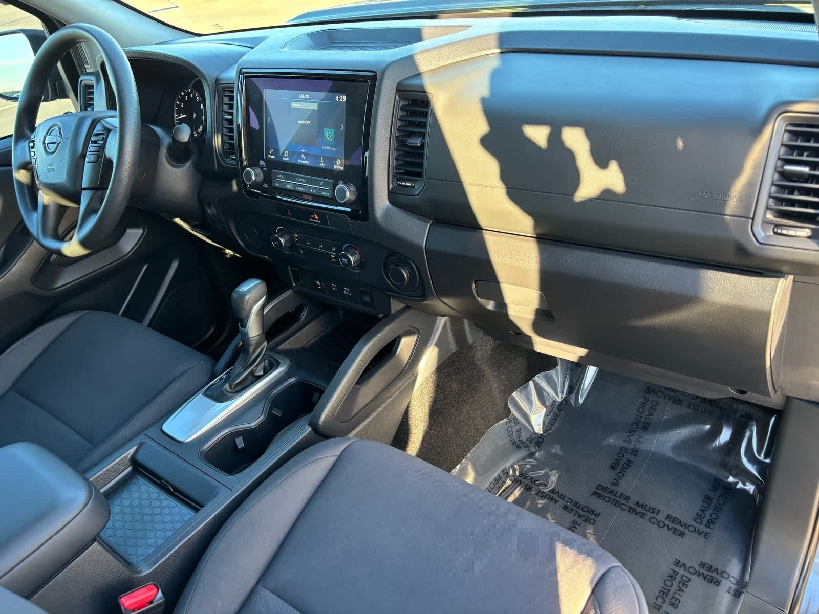 Thumbnail: 2022 Nissan Frontier - 11