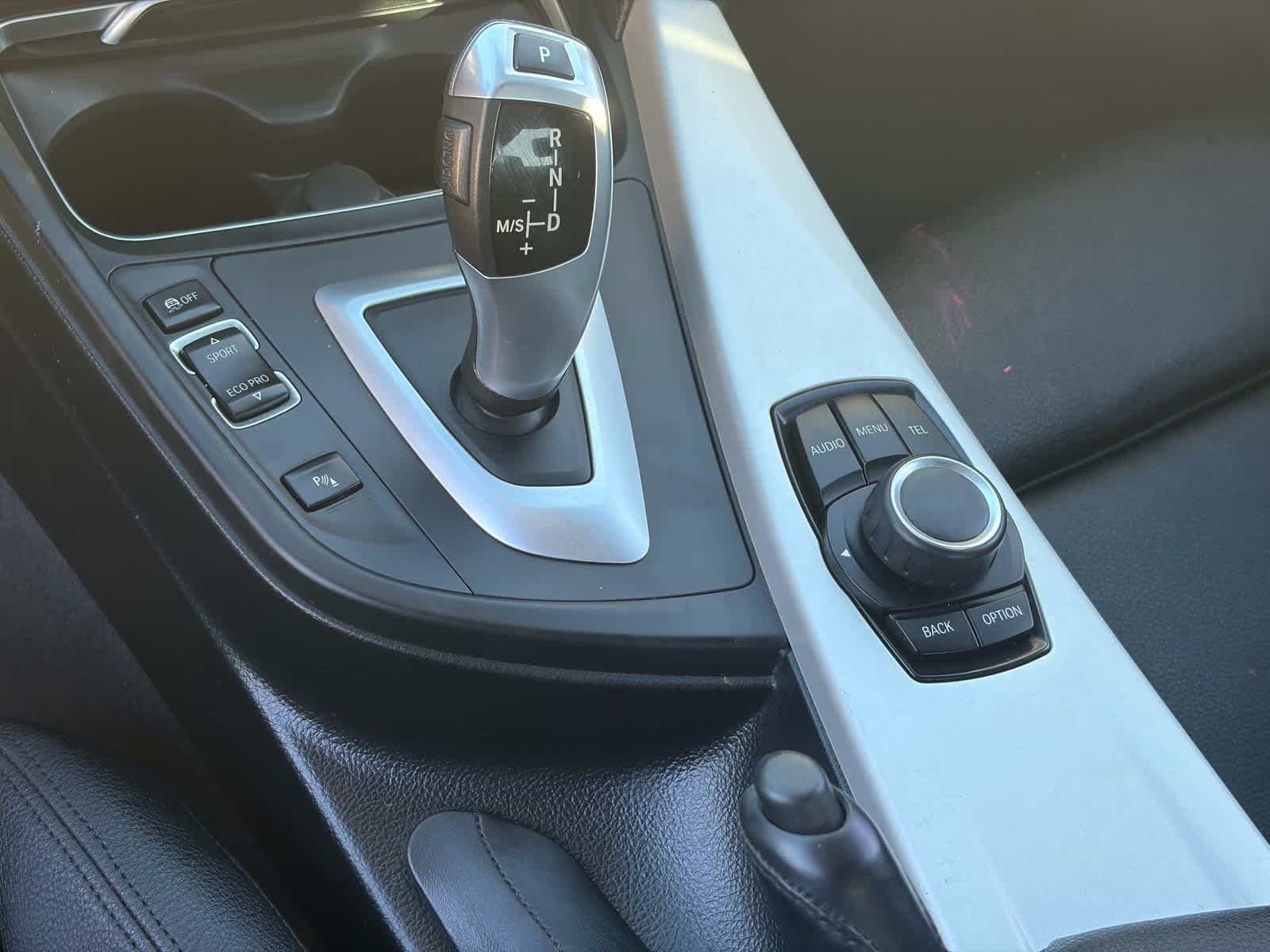 Thumbnail: 2016 BMW 3 Series - 17