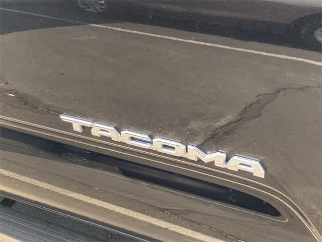Thumbnail: 2022 Toyota Tacoma - 9
