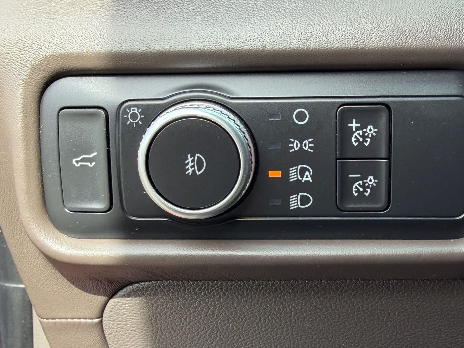 Thumbnail: 2020 Ford Explorer - 15