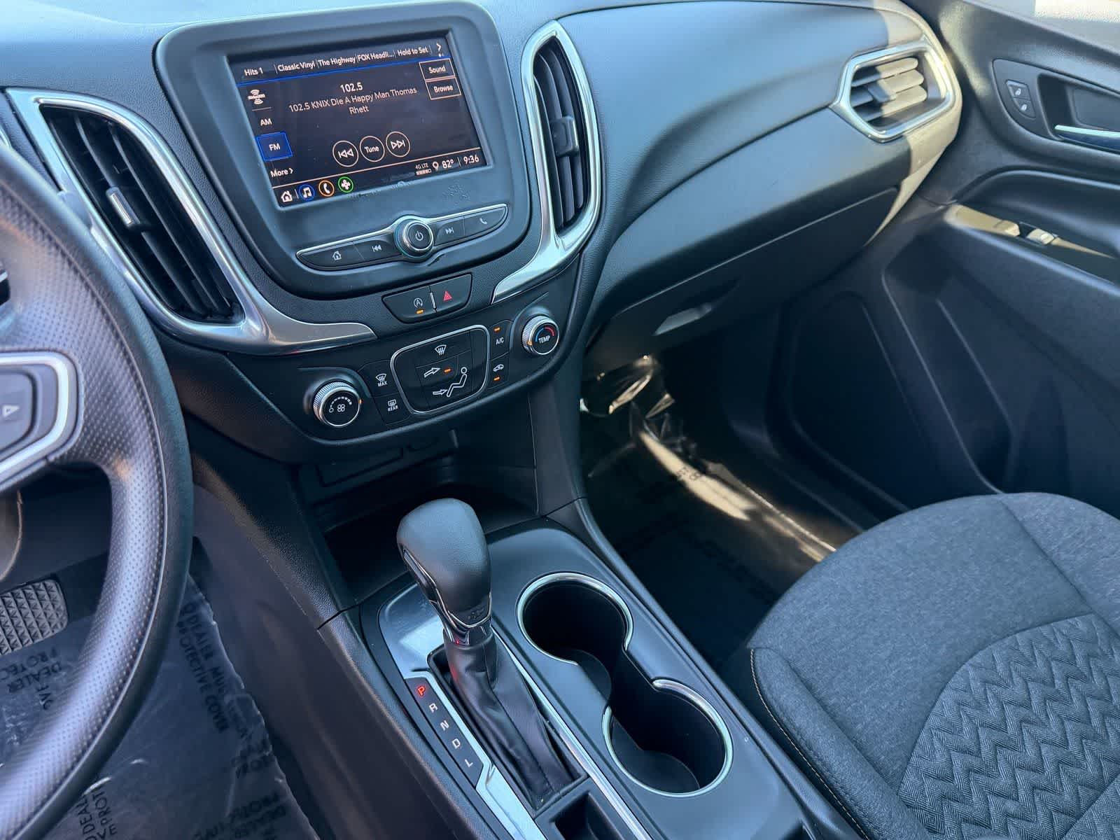 Thumbnail: 2022 Chevrolet Equinox - 22