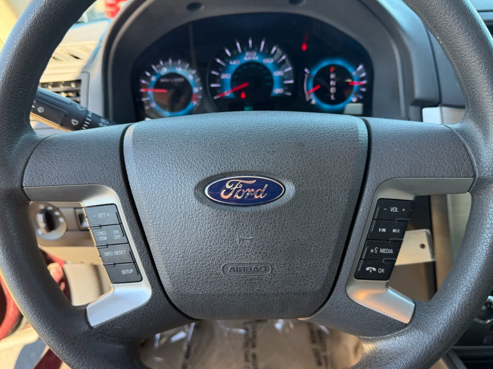 Thumbnail: 2011 Ford Fusion - 30