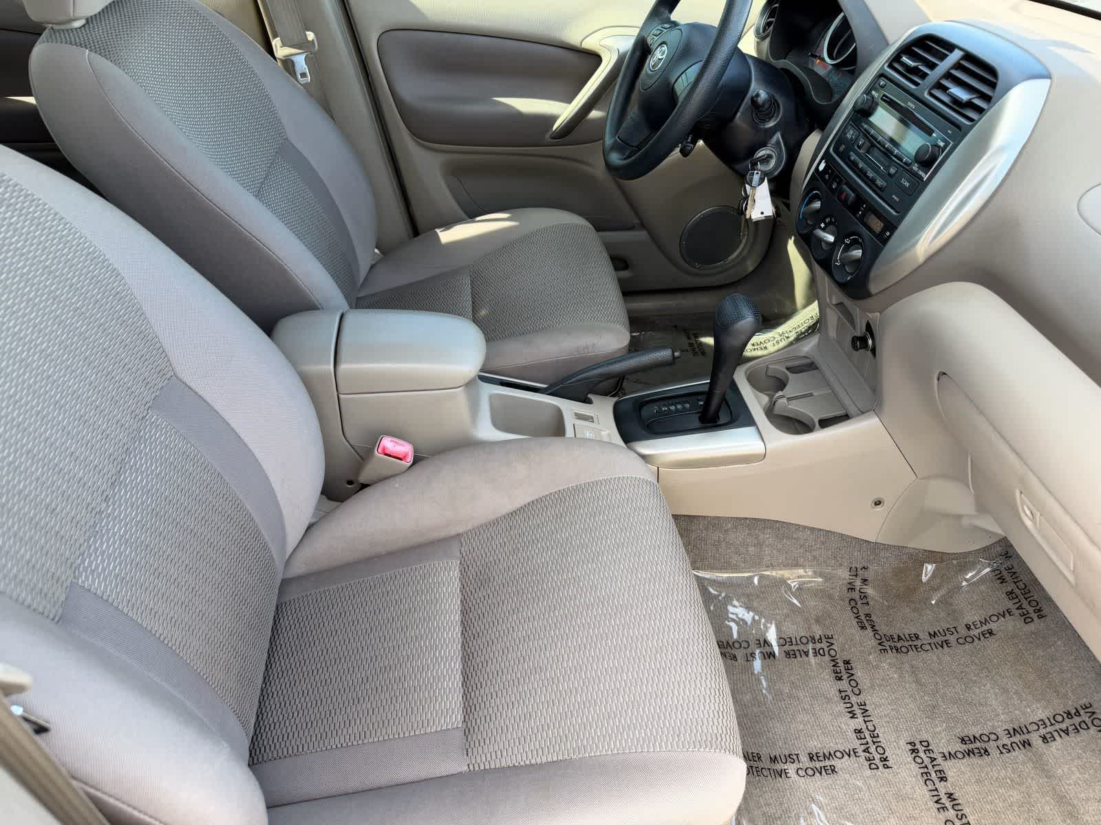 Thumbnail: 2004 Toyota RAV4 - 30