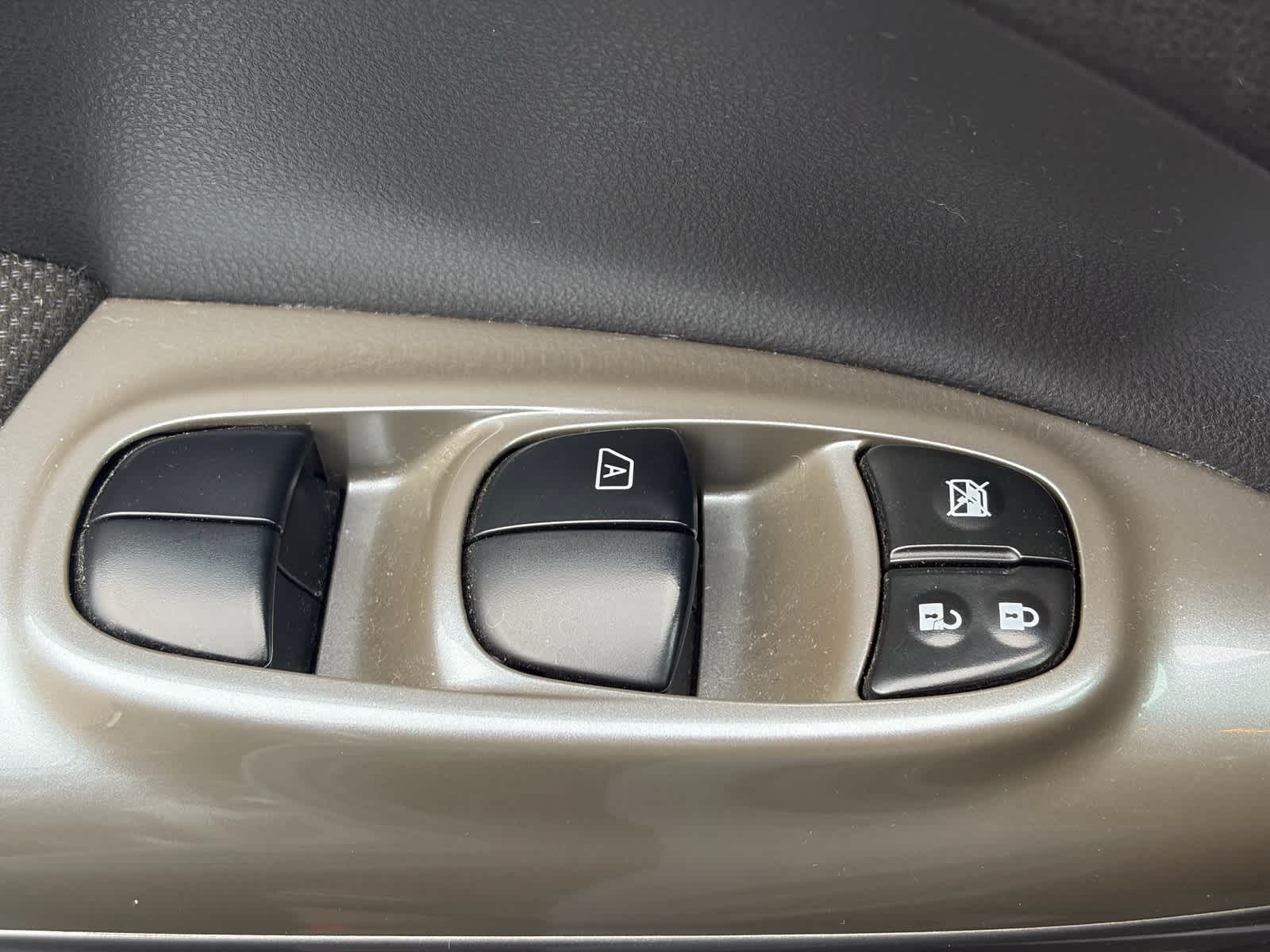 Thumbnail: 2014 Nissan Juke - 8