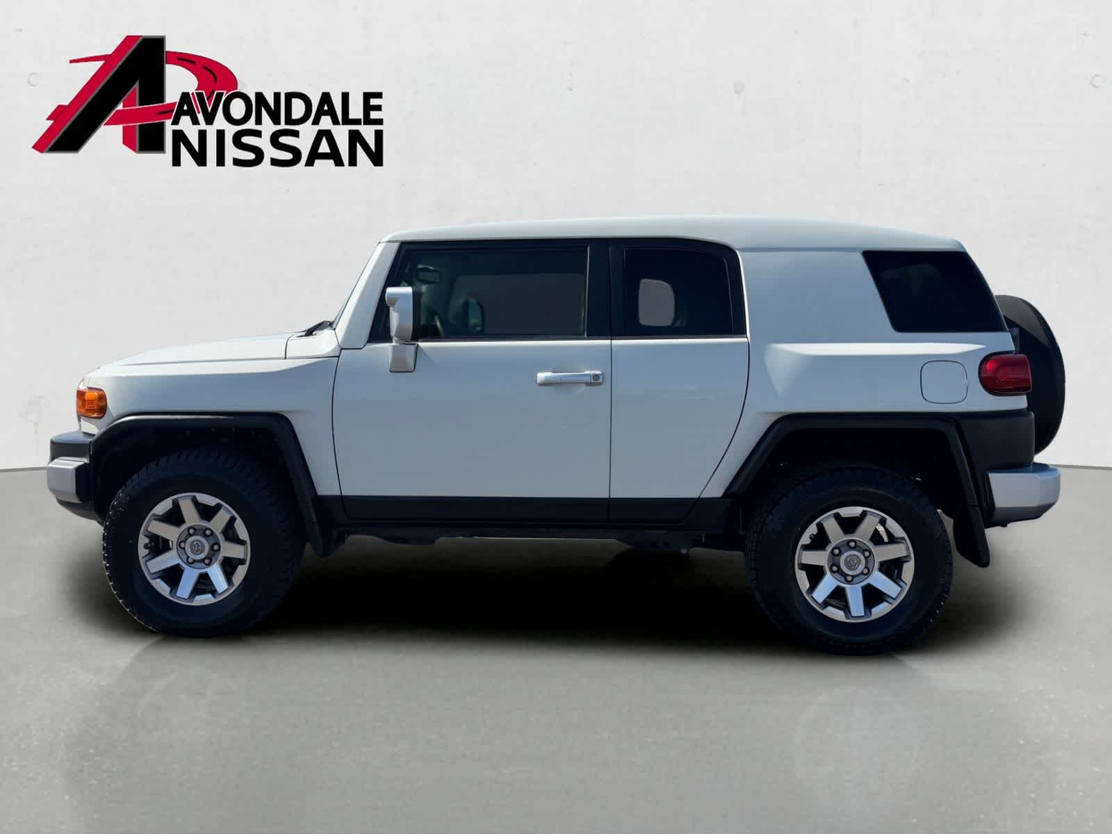 Thumbnail: 2014 Toyota FJ Cruiser - 3