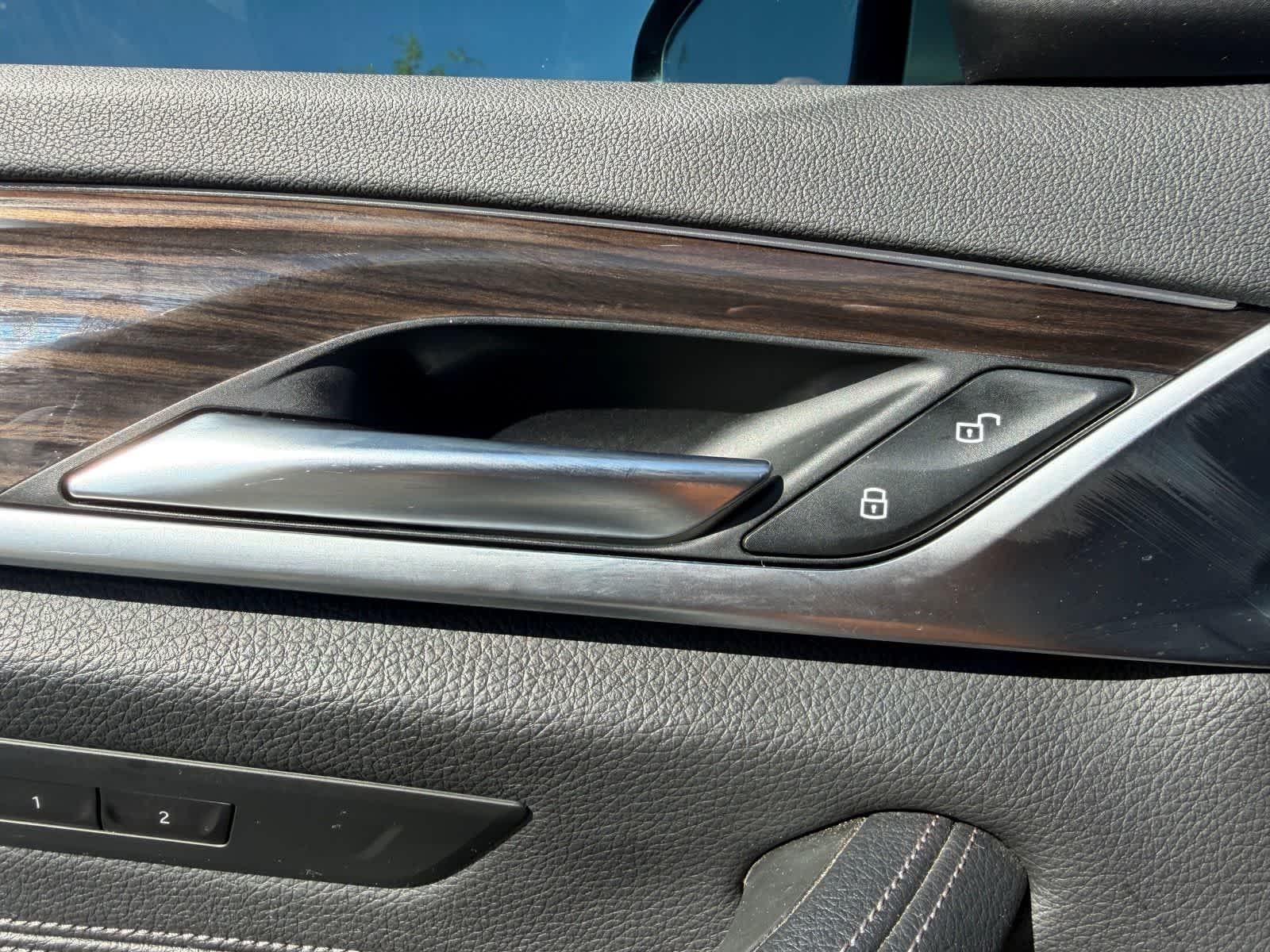 Thumbnail: 2020 BMW 5 Series - 16