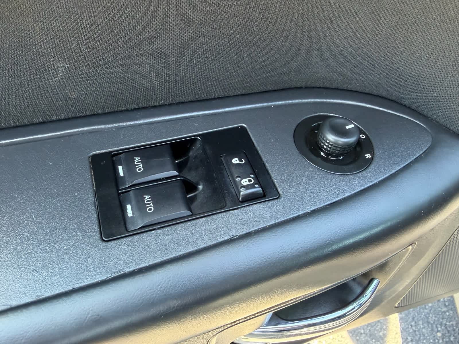 Thumbnail: 2011 Dodge Challenger - 20