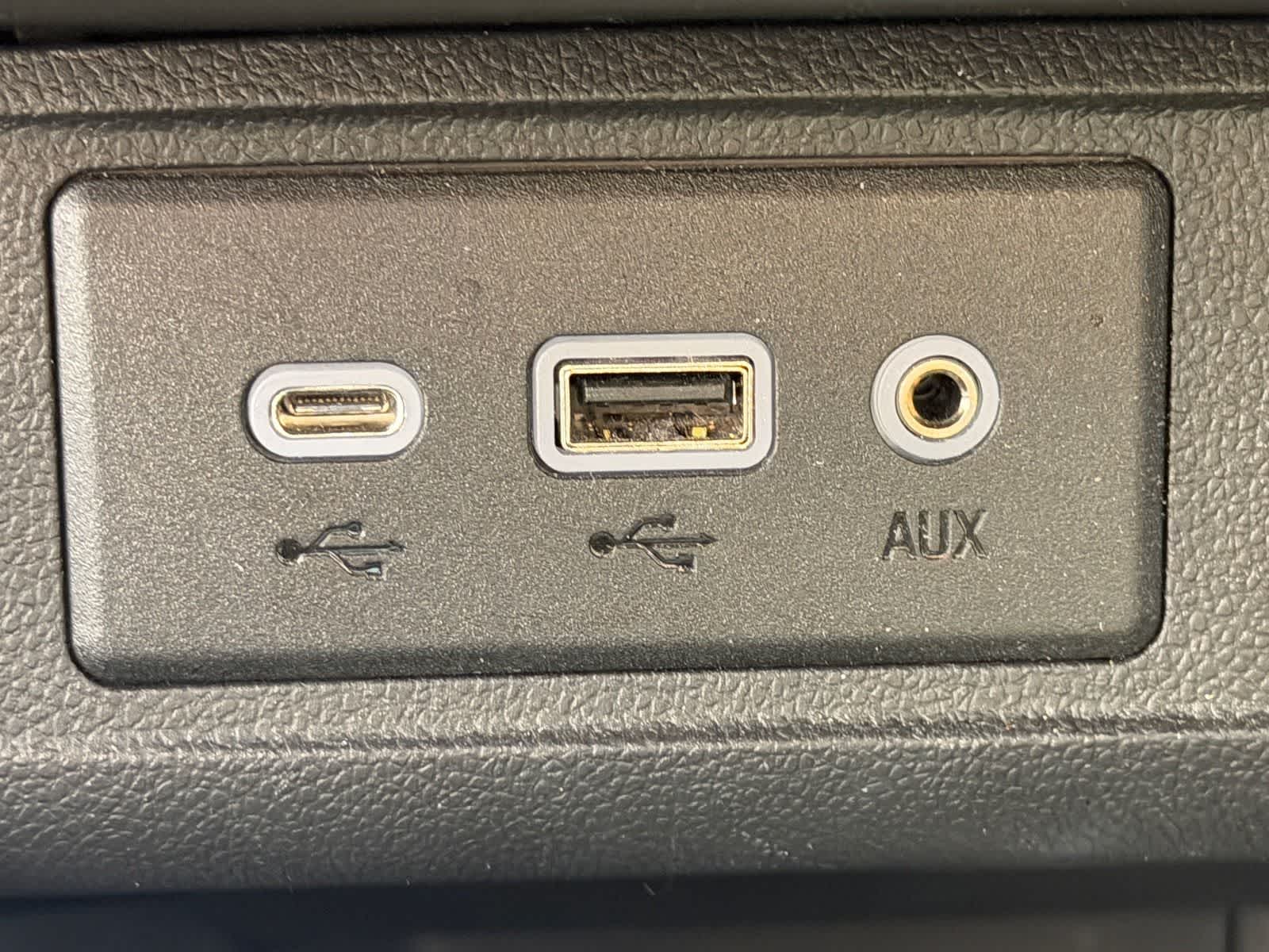 Thumbnail: 2022 Buick Encore GX - 17