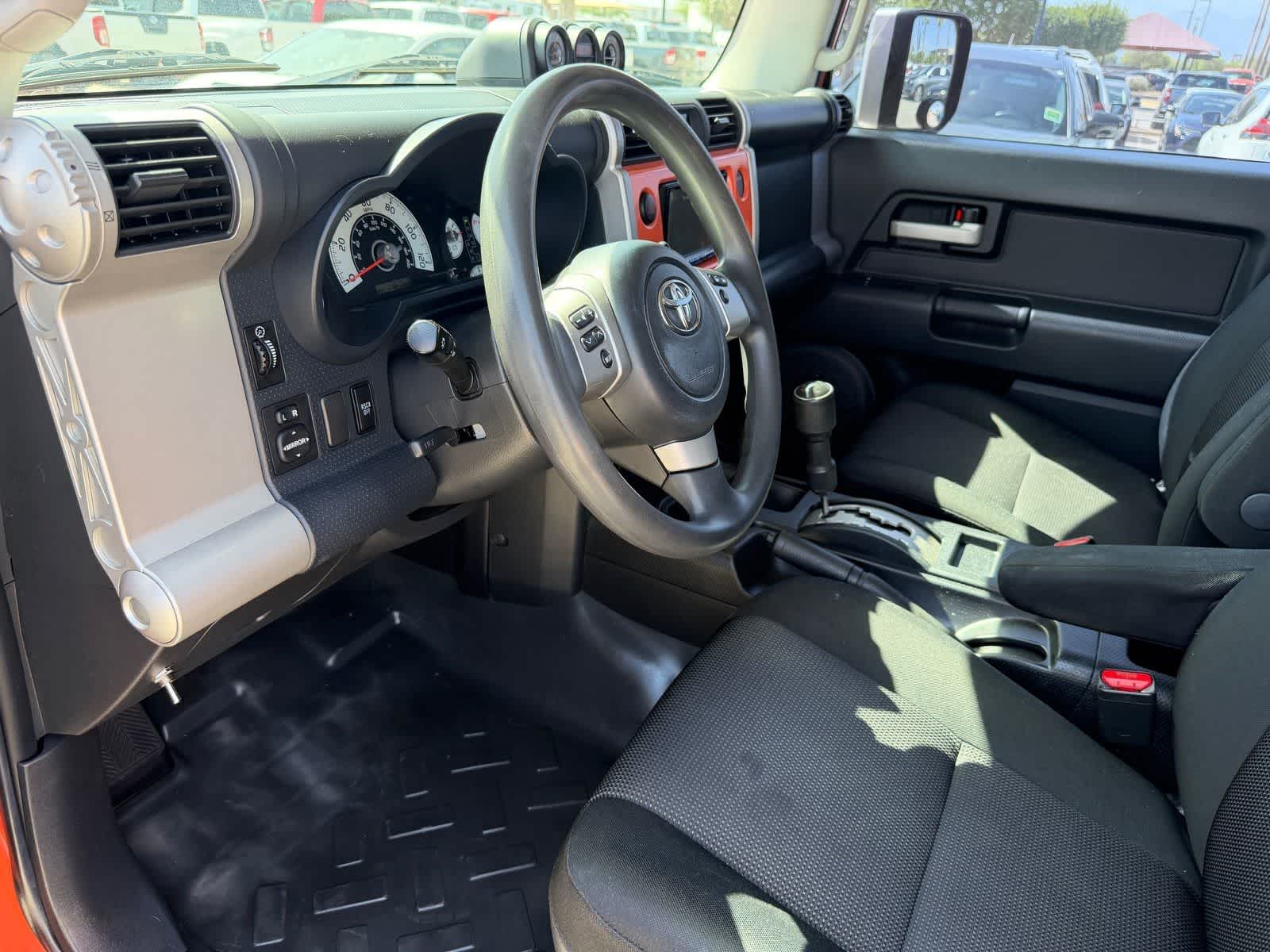Thumbnail: 2014 Toyota FJ Cruiser - 2