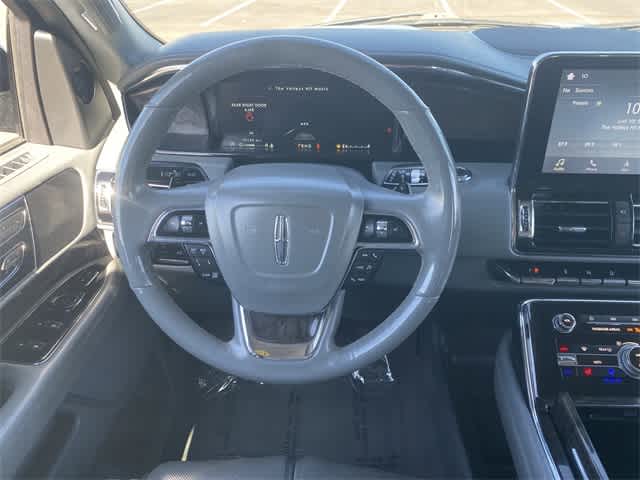 Thumbnail: 2018 Lincoln Navigator - 21