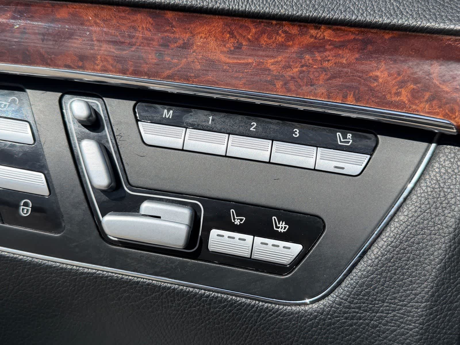Thumbnail: 2007 Mercedes-Benz S-Class - 14