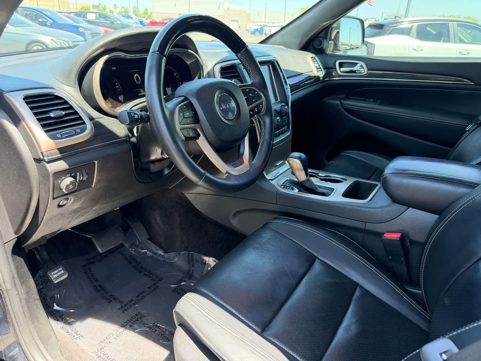 Thumbnail: 2017 Jeep Grand Cherokee - 2