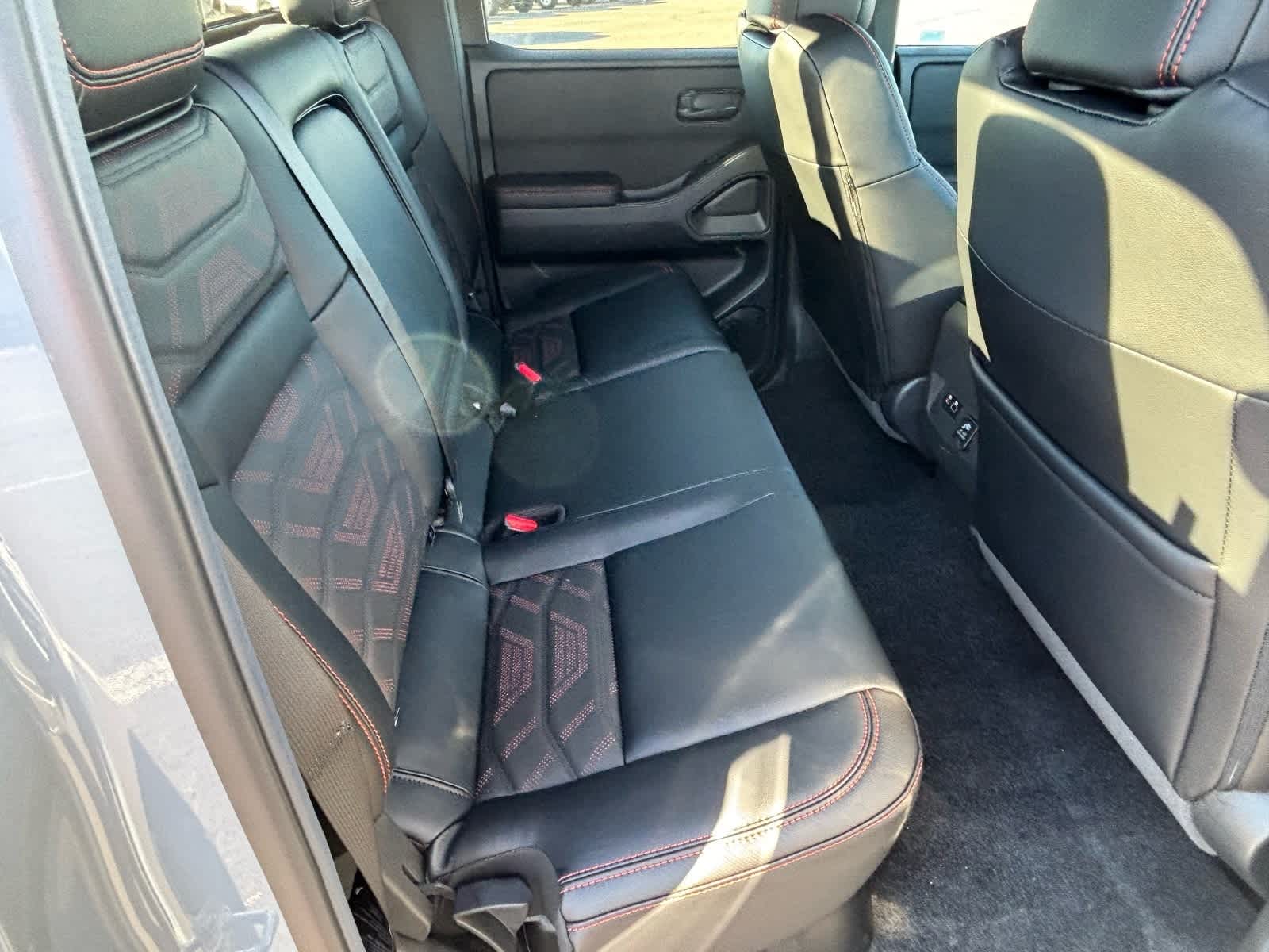 Thumbnail: 2026 Nissan Frontier - 13