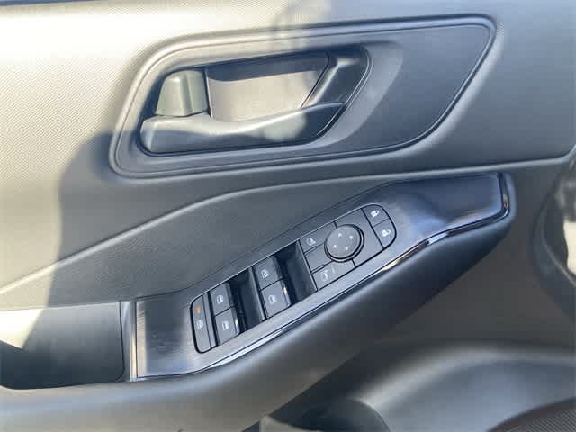 2025 Nissan Rogue S 19