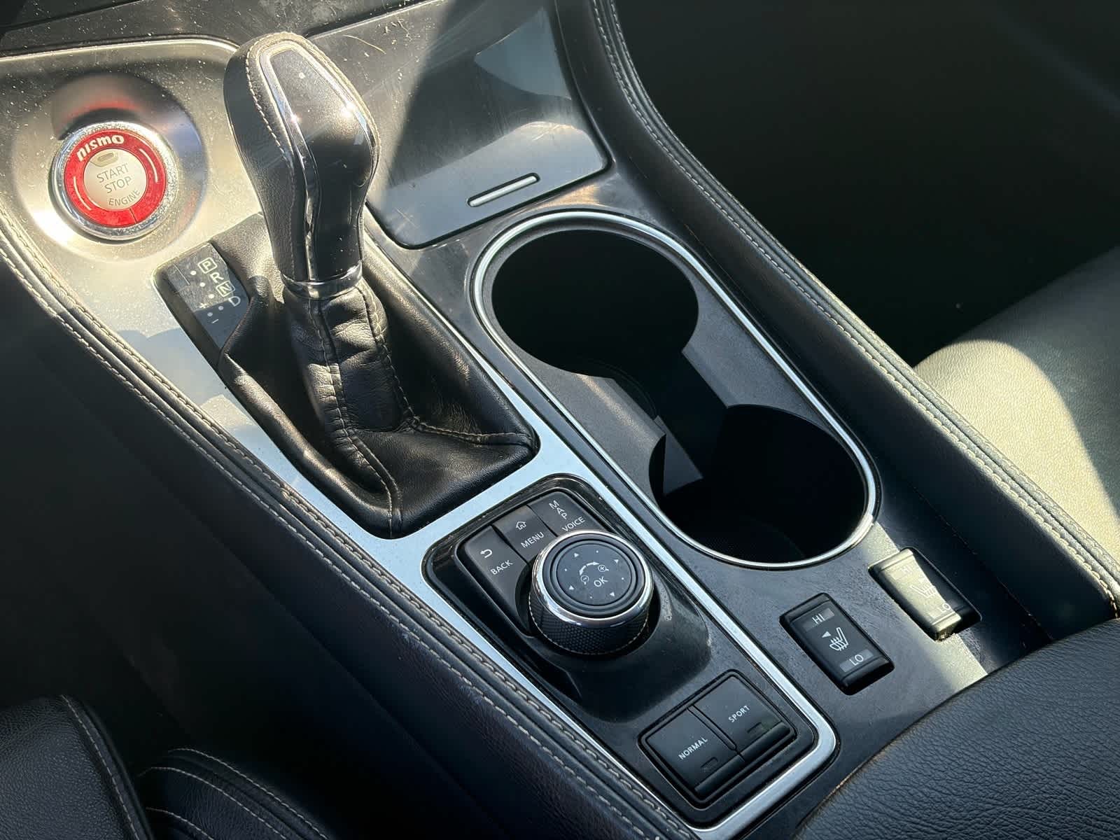 Thumbnail: 2016 Nissan Maxima - 14