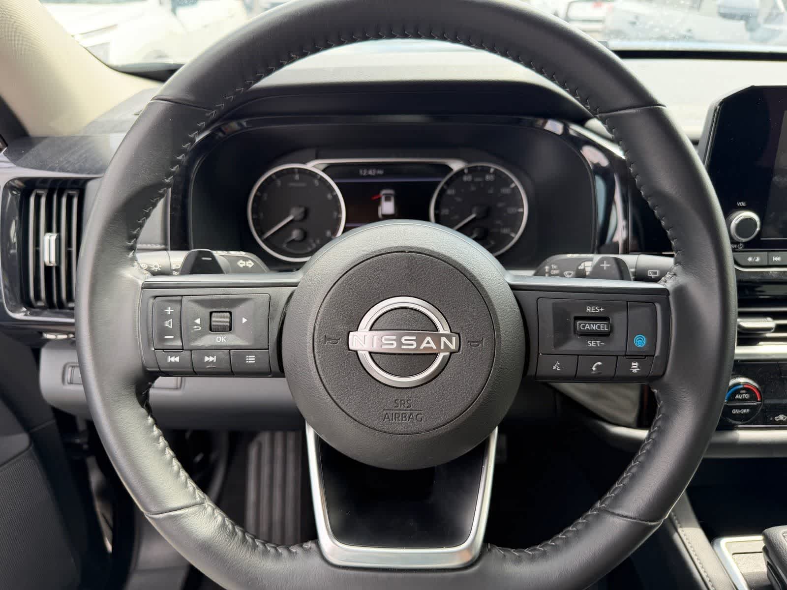 Thumbnail: 2025 Nissan Pathfinder - 8