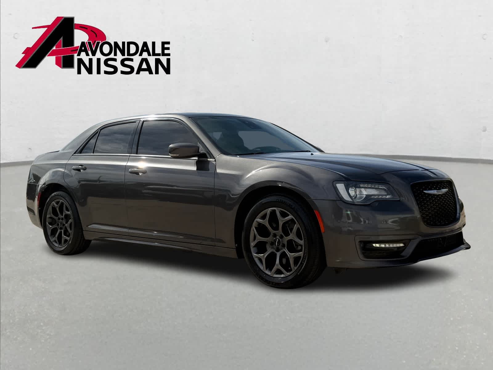 Thumbnail: 2018 Chrysler 300 - 8