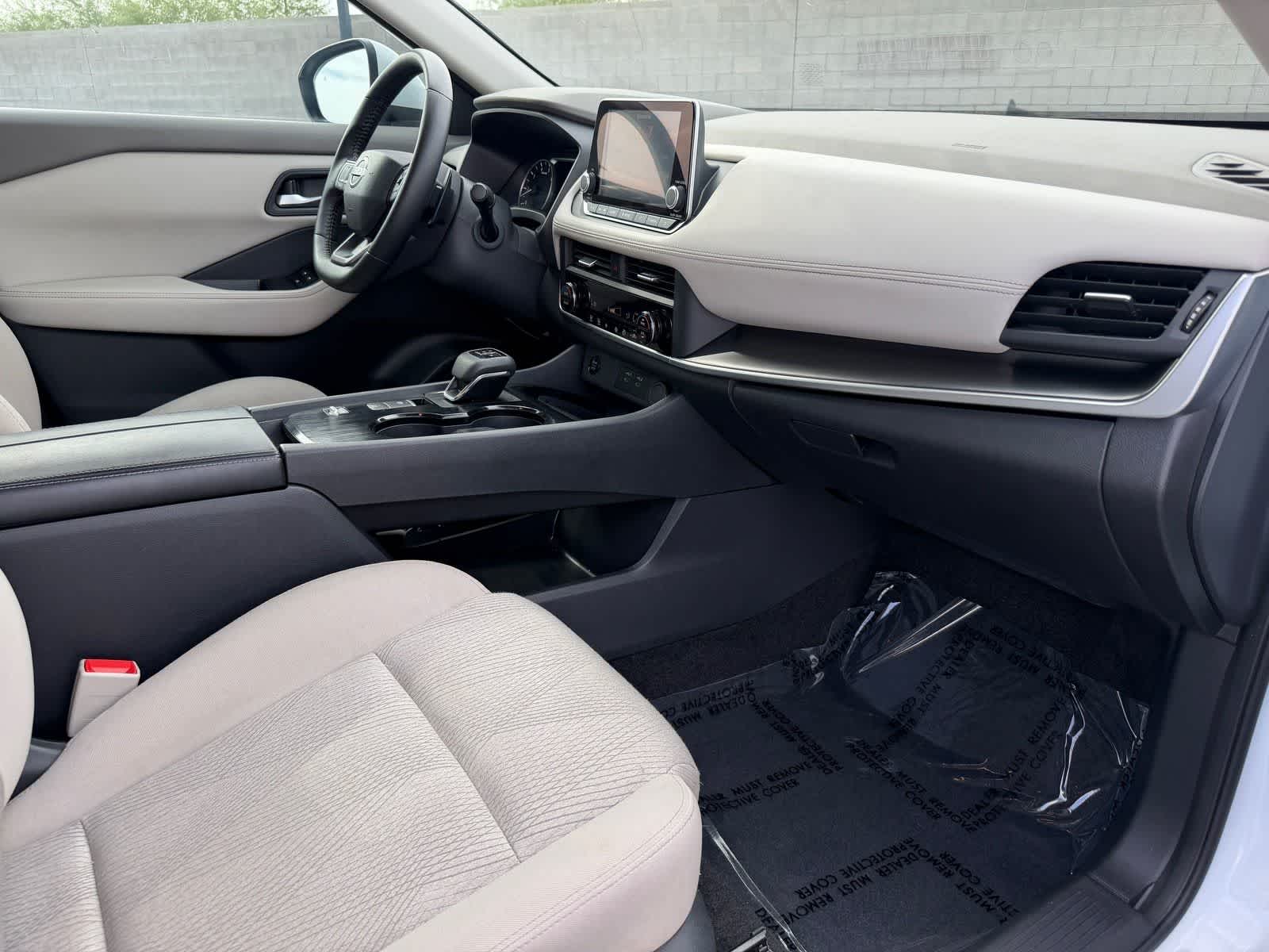 Thumbnail: 2025 Nissan Rogue - 2