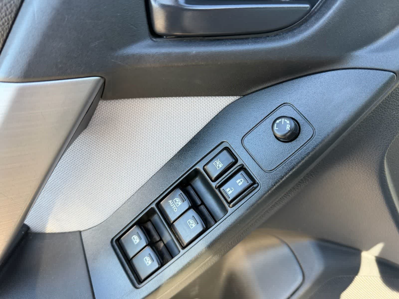 Thumbnail: 2015 Subaru Forester - 20