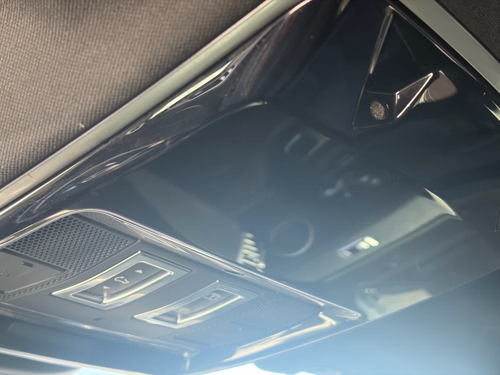 Thumbnail: 2020 Land Rover Range Rover - 14