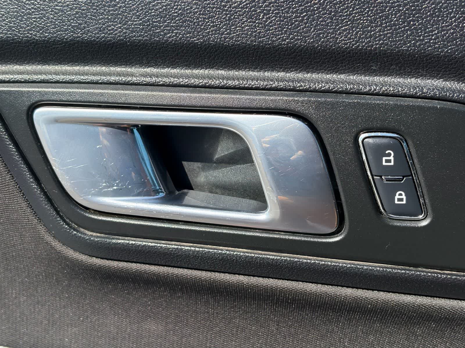 Thumbnail: 2018 Ford Mustang - 14