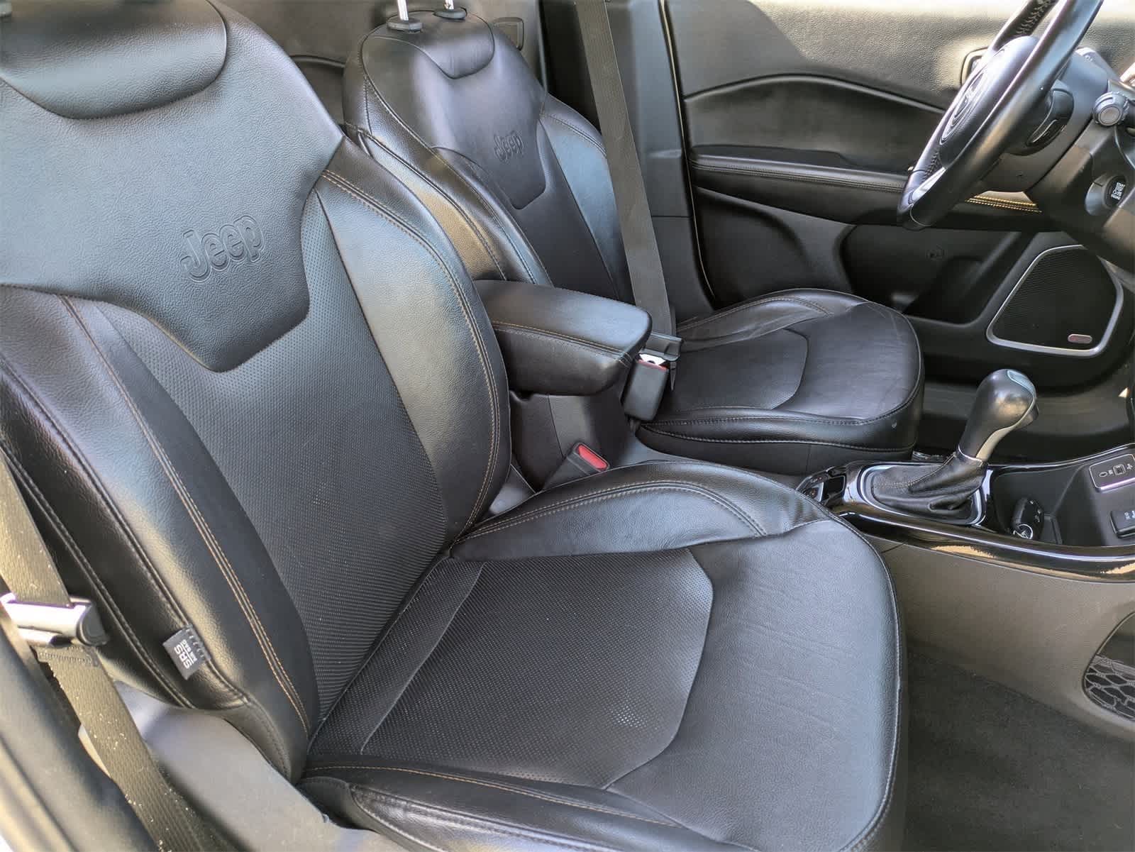 Thumbnail: 2018 Jeep Compass - 12