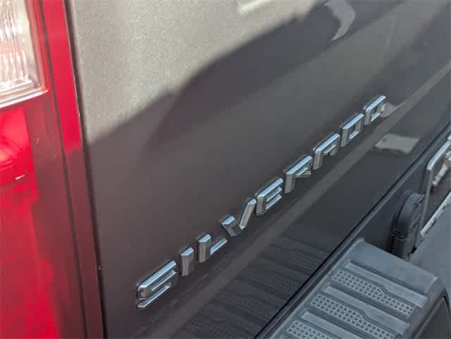 Thumbnail: 2021 Chevrolet Silverado 1500 - 4