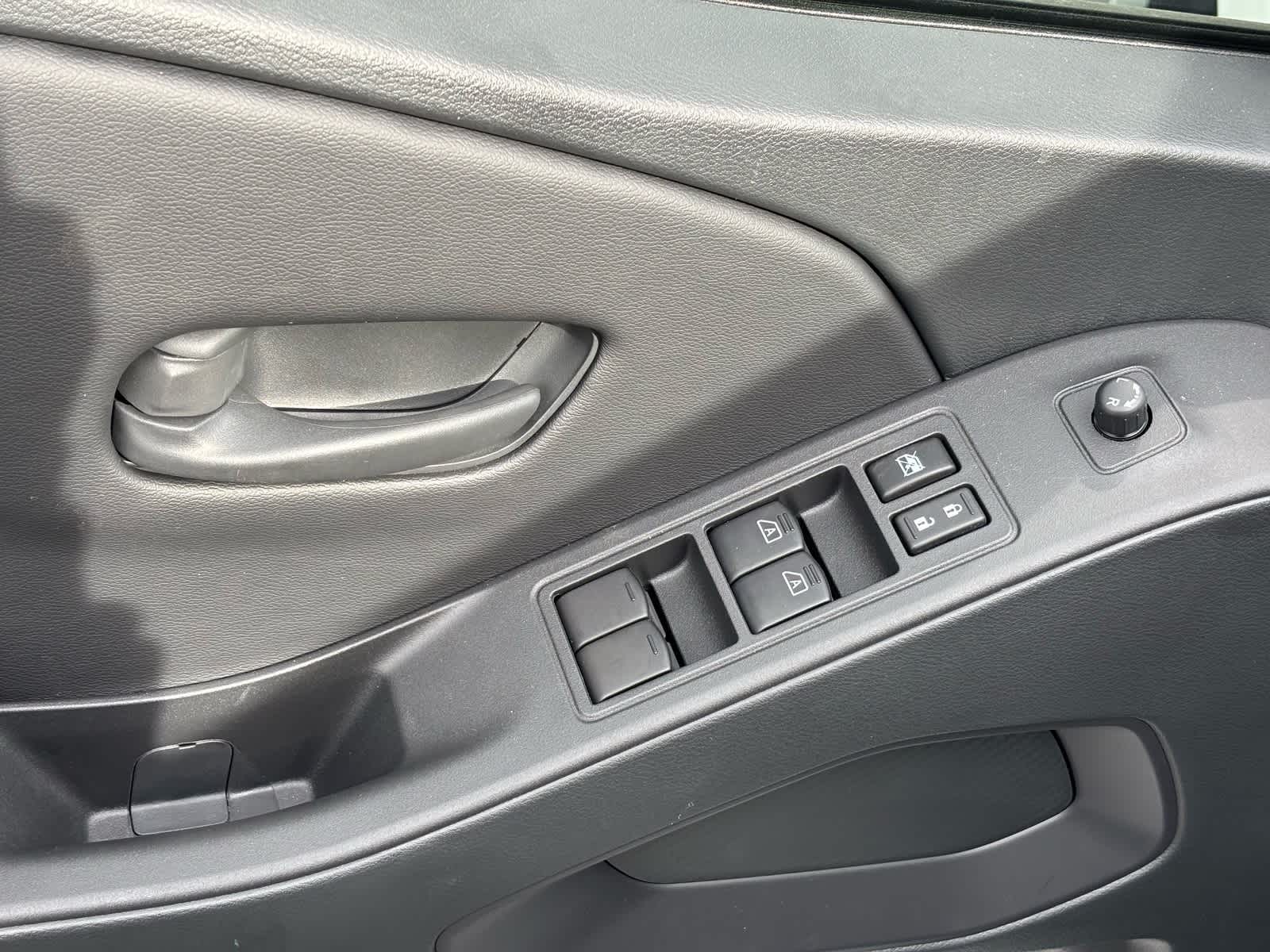 Thumbnail: 2026 Nissan Frontier - 14