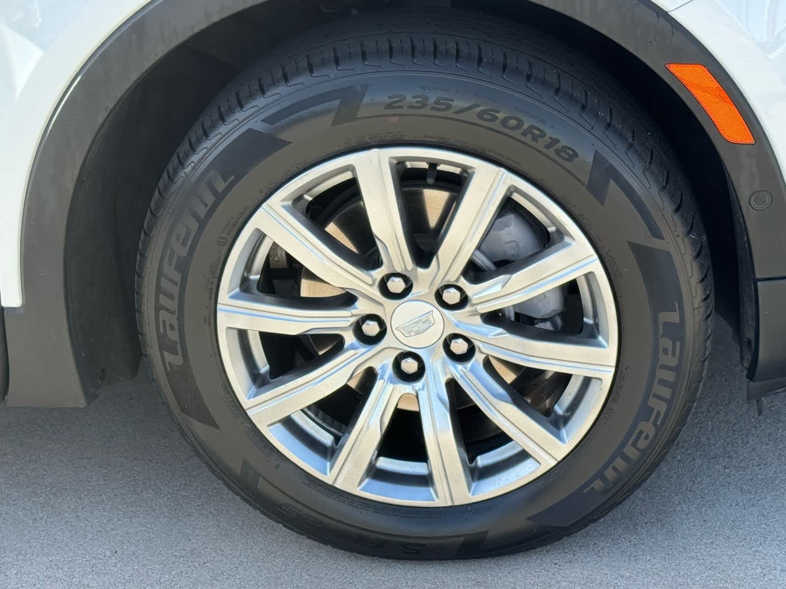 Thumbnail: 2022 Cadillac XT4 - 10