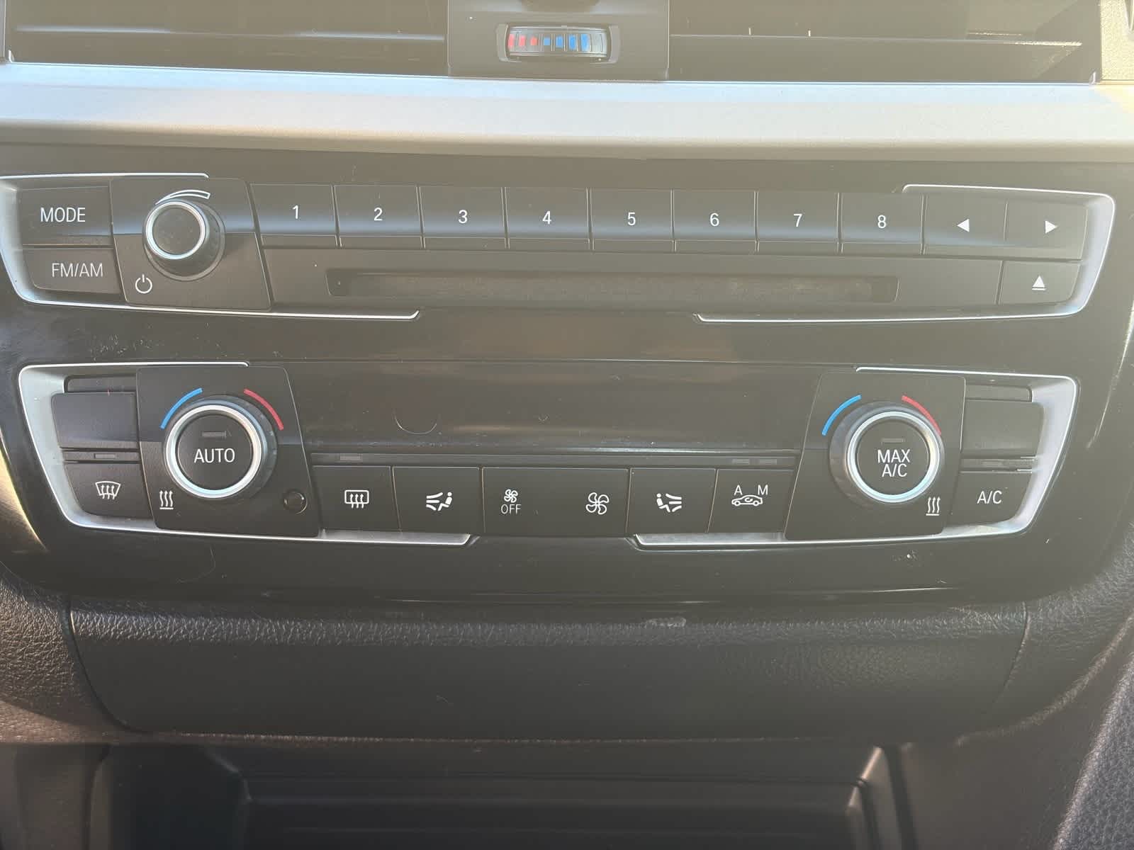 Thumbnail: 2016 BMW 3 Series - 16