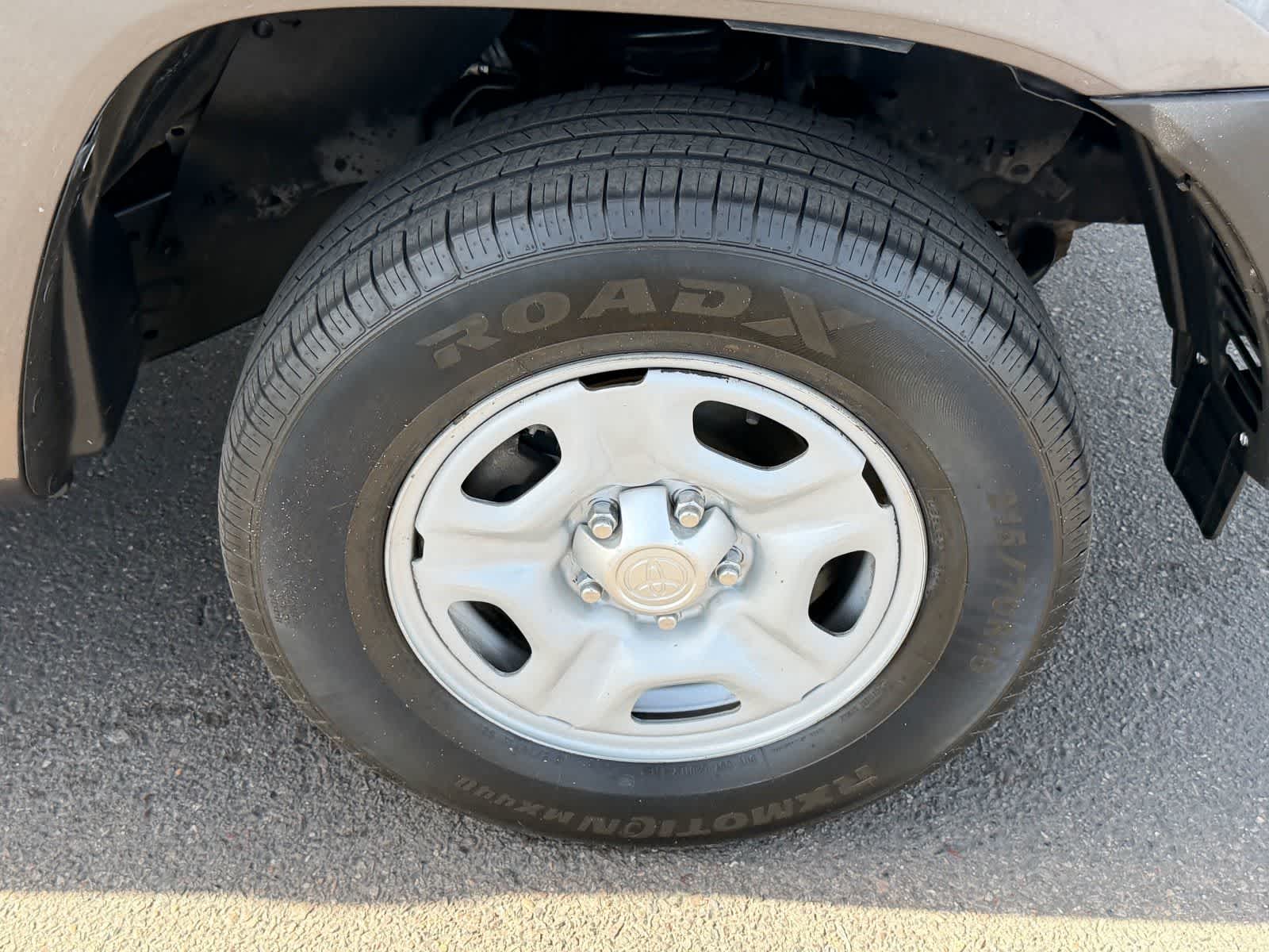 Thumbnail: 2015 Toyota Tacoma - 9