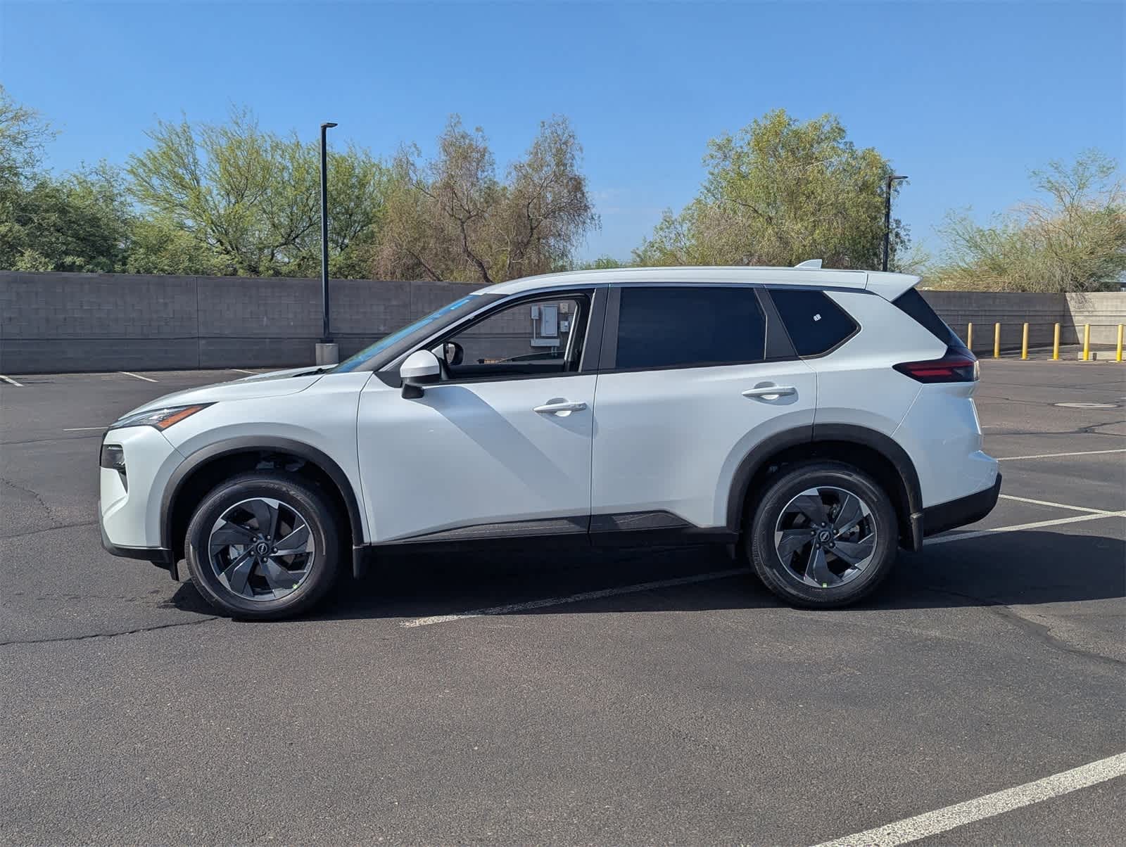 Thumbnail: 2026 Nissan Rogue - 3