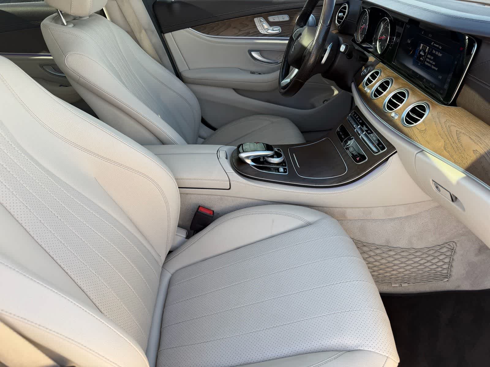 Thumbnail: 2018 Mercedes-Benz E-Class - 27
