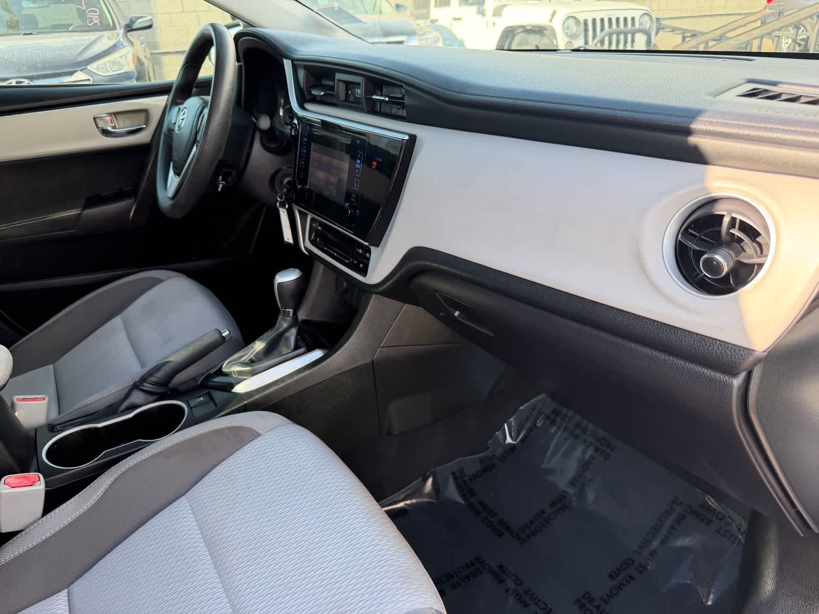 Thumbnail: 2018 Toyota Corolla - 9