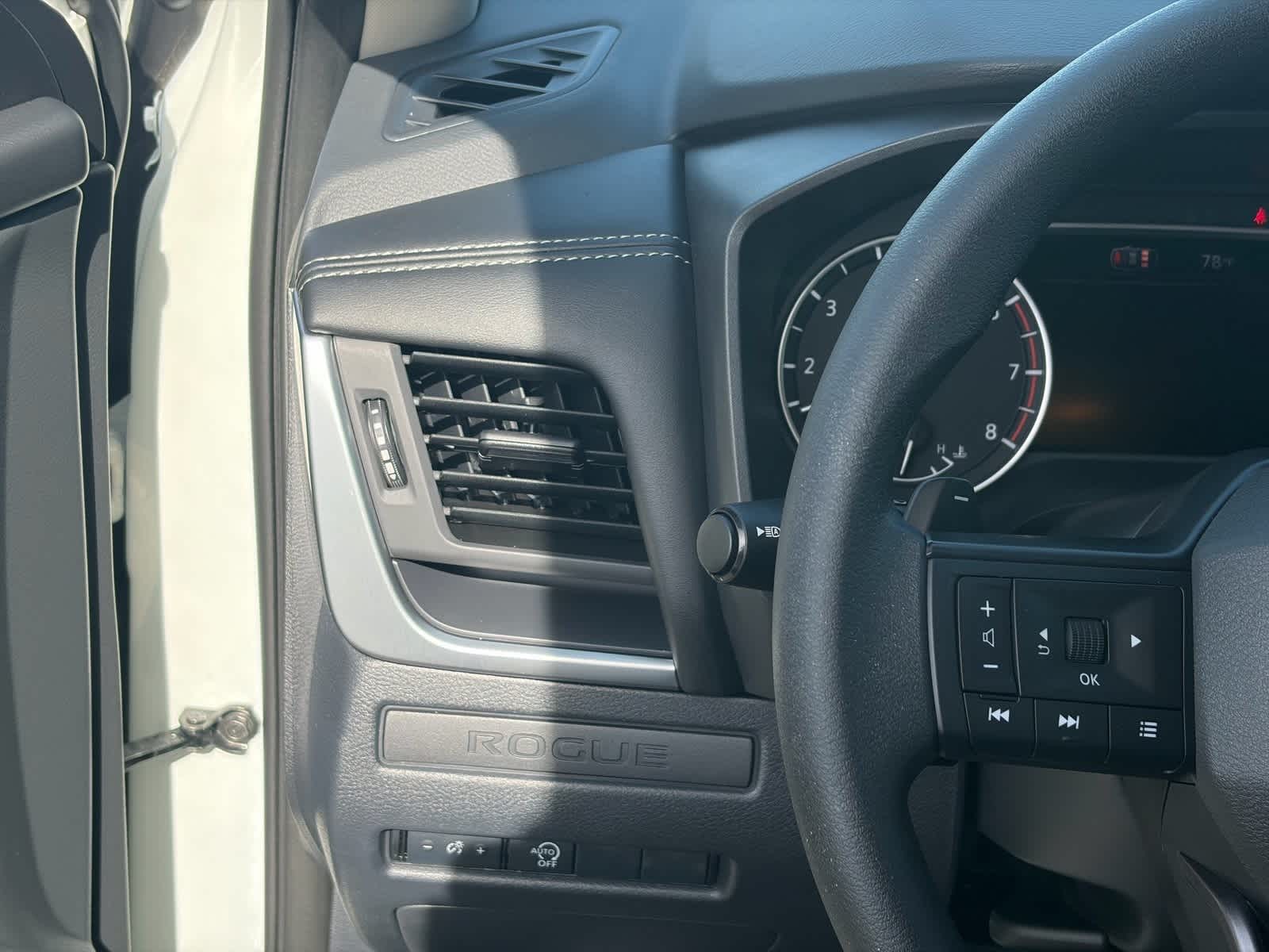 Thumbnail: 2026 Nissan Rogue - 17