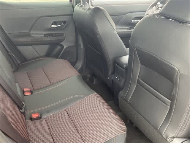 Thumbnail: 2025 Nissan Kicks - 15