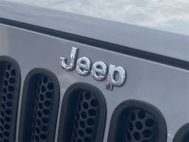 Thumbnail: 2015 Jeep Wrangler - 7