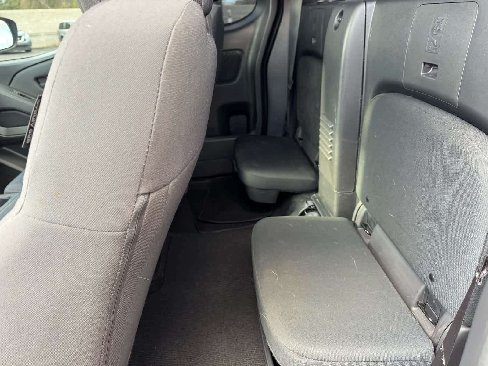 Thumbnail: 2022 Nissan Frontier - 15