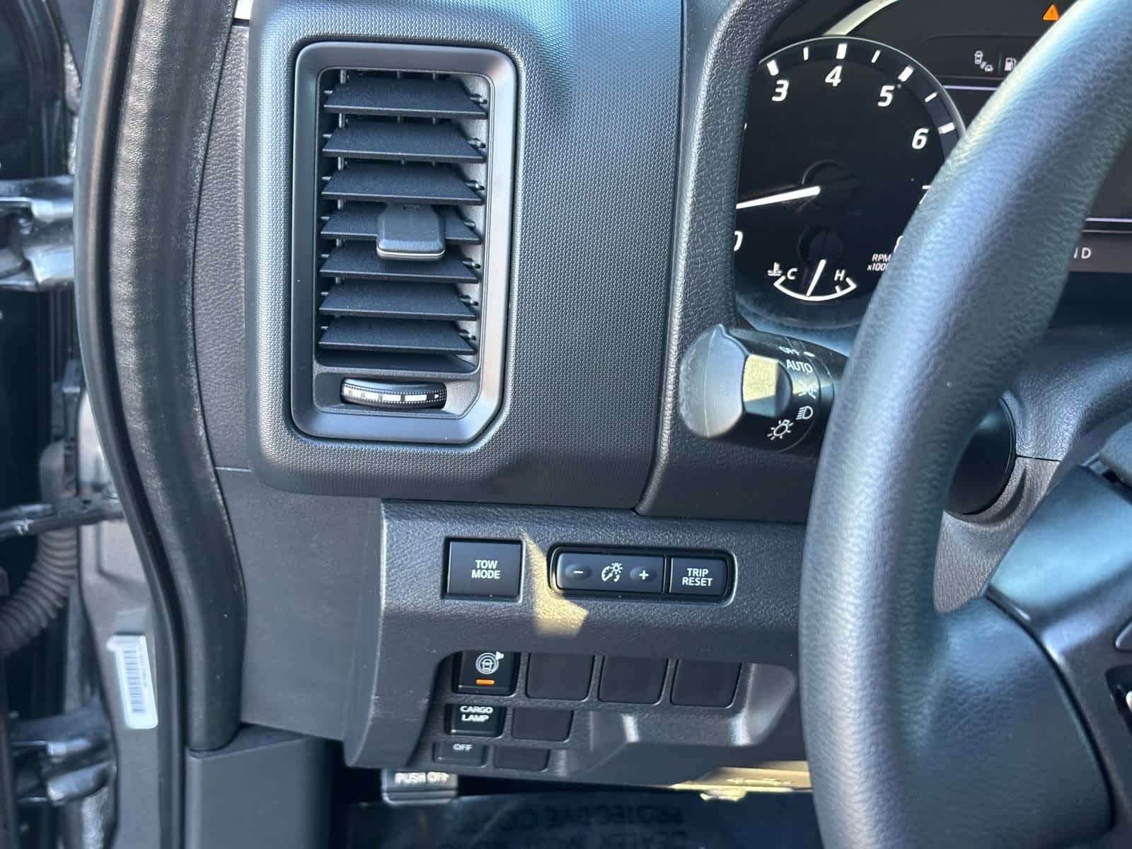 Thumbnail: 2022 Nissan Frontier - 19