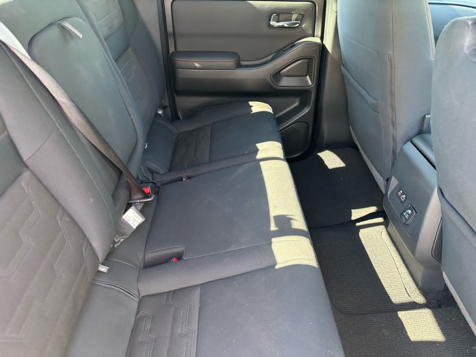 Thumbnail: 2022 Nissan Frontier - 15