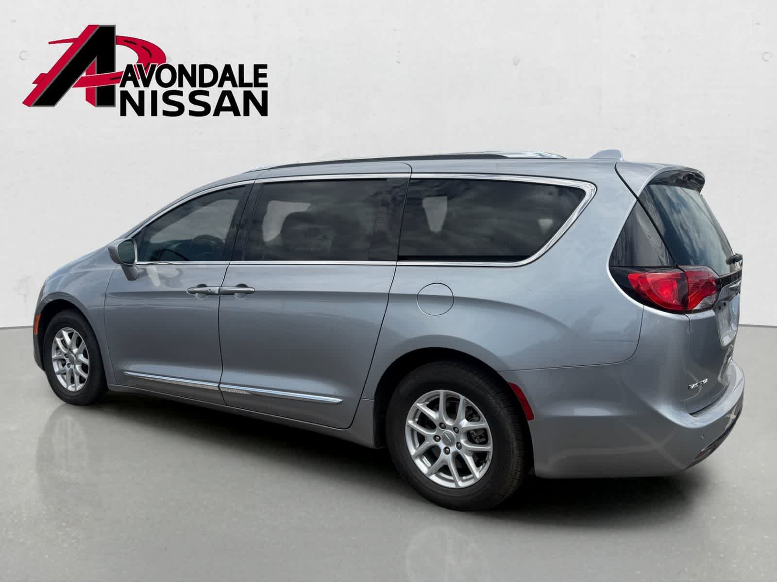 Thumbnail: 2020 Chrysler Pacifica - 3