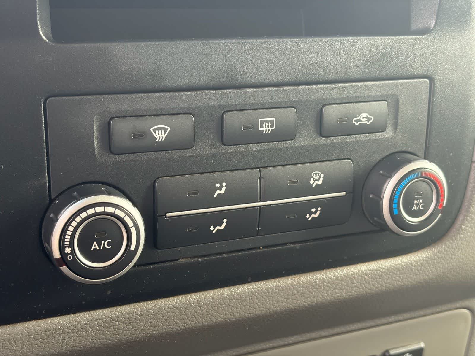 Thumbnail: 2018 Nissan NV - 27