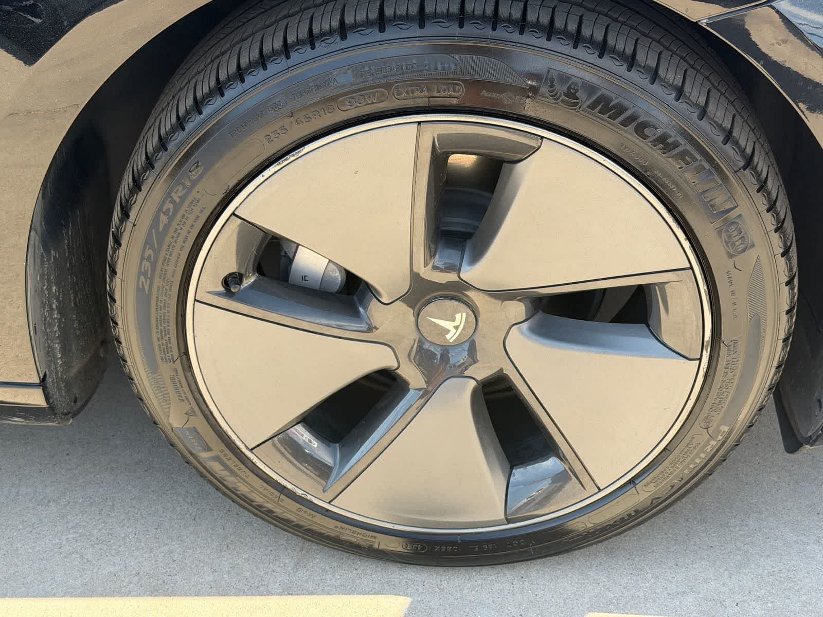 Thumbnail: 2021 Tesla Model 3 - 10