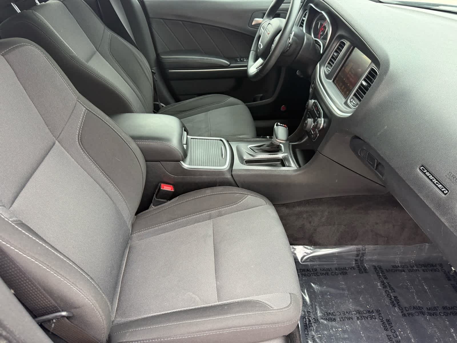 Thumbnail: 2016 Dodge Charger - 25